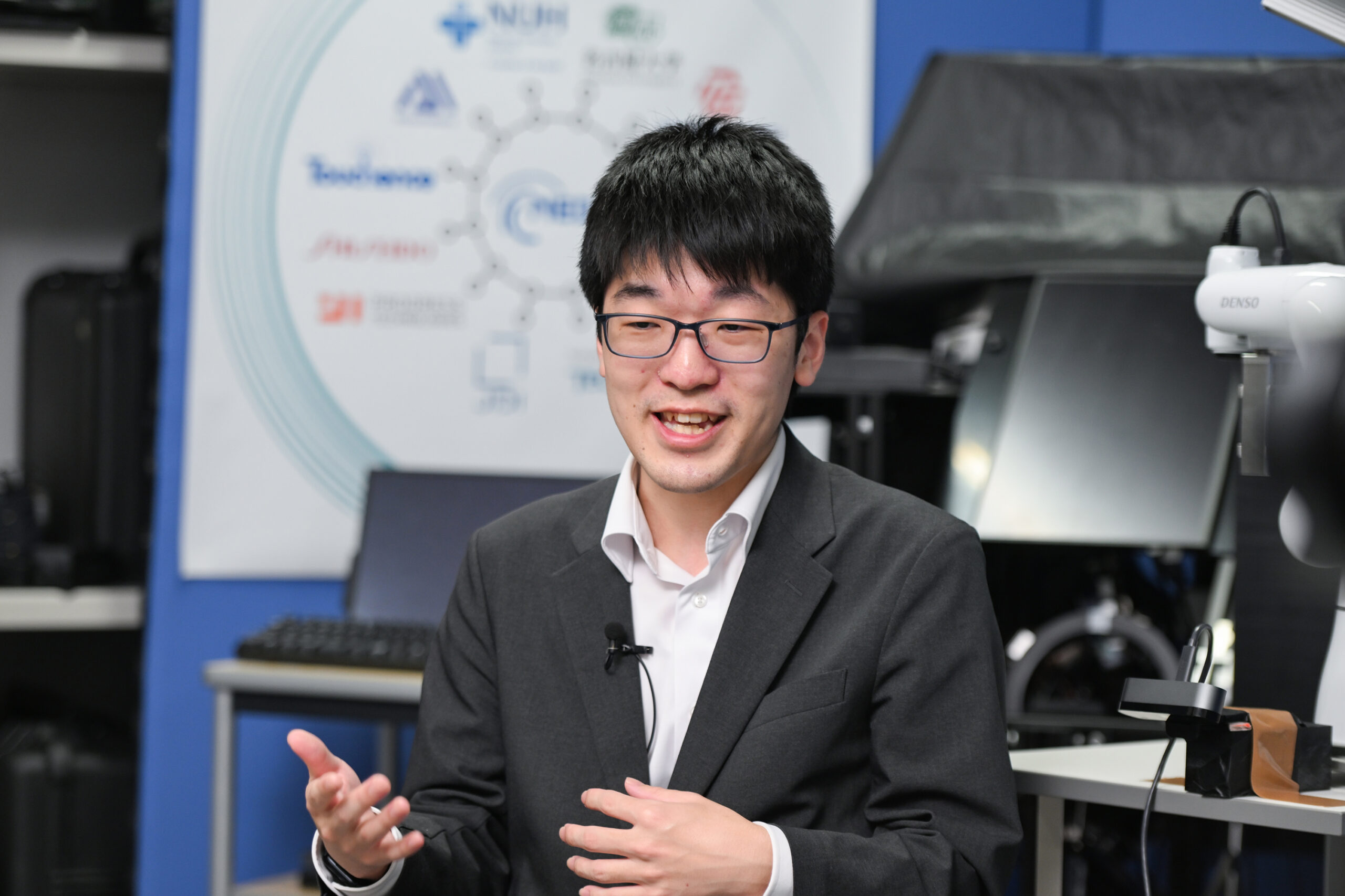 誘電センサインソール（靴底の中敷きプロダクト）を活用した ヘルスケア業界向けサービス開発プロジェクト