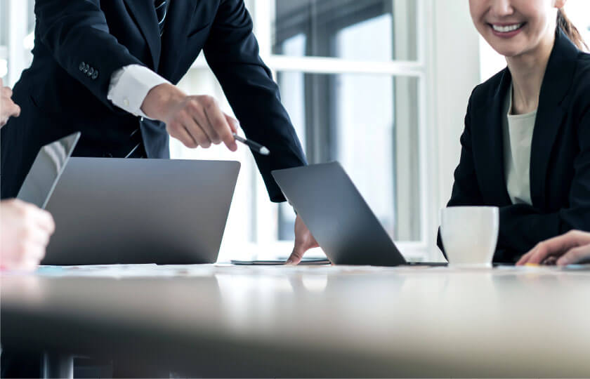 全国各地に拠点と開発センターを保有し、多様なニーズに一括対応