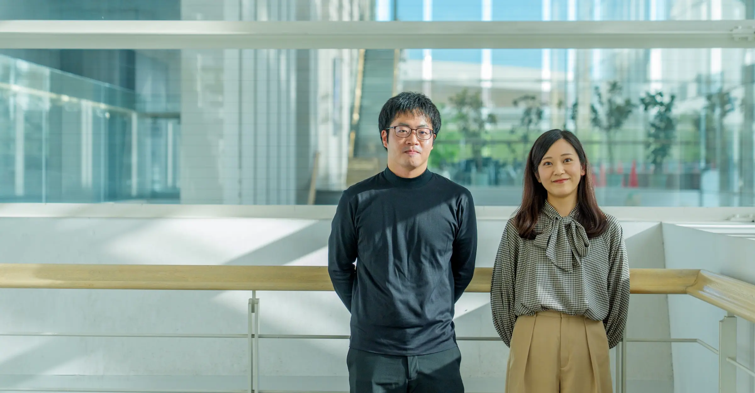 同じ職場の先輩×後輩 研究の現場で育まれる成長と挑戦